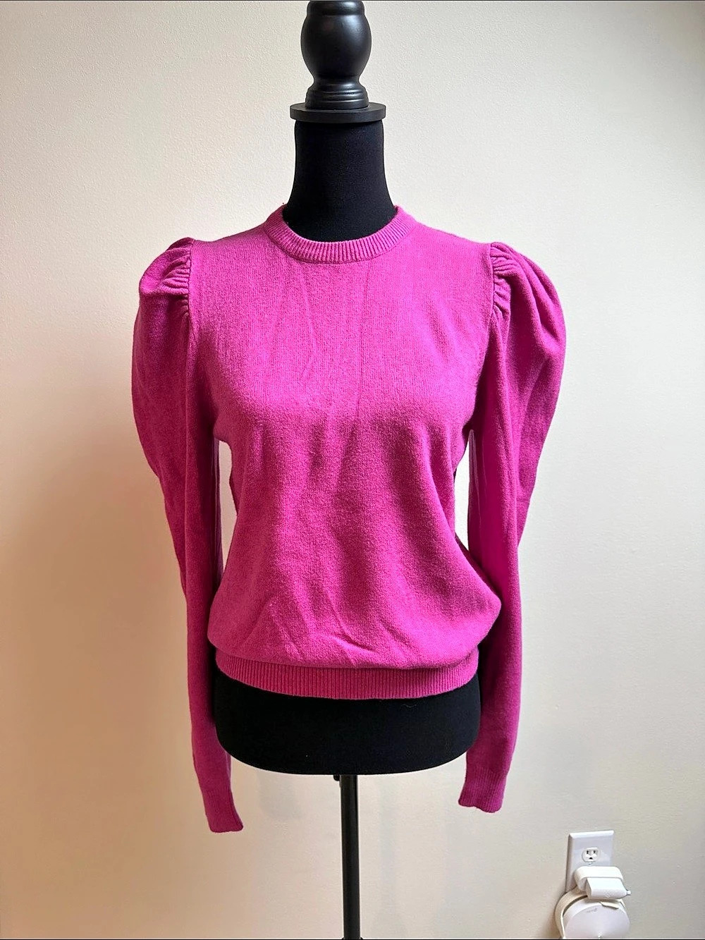 &merci Puff Sleeve Sweater in Pink Size Small Like New